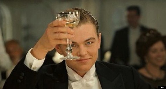 o-CHEERS-LEONARDO-DICAPRIO-570.jpg