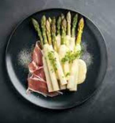 hollandaise with asparagus.png
