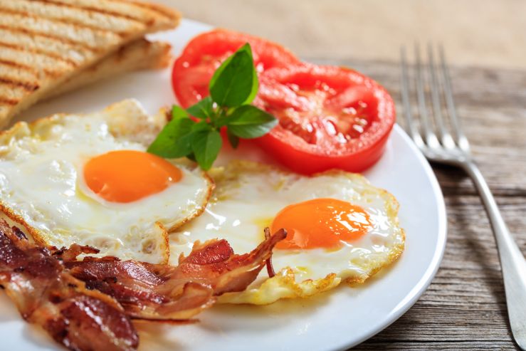 fried-eggs-and-bacon-2021-08-26-16-34-05-utc.jpg