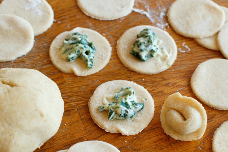 making-ravioli-with-ricotta-cheese-and-spinach-2021-08-26-15-47-03-utc.jpg