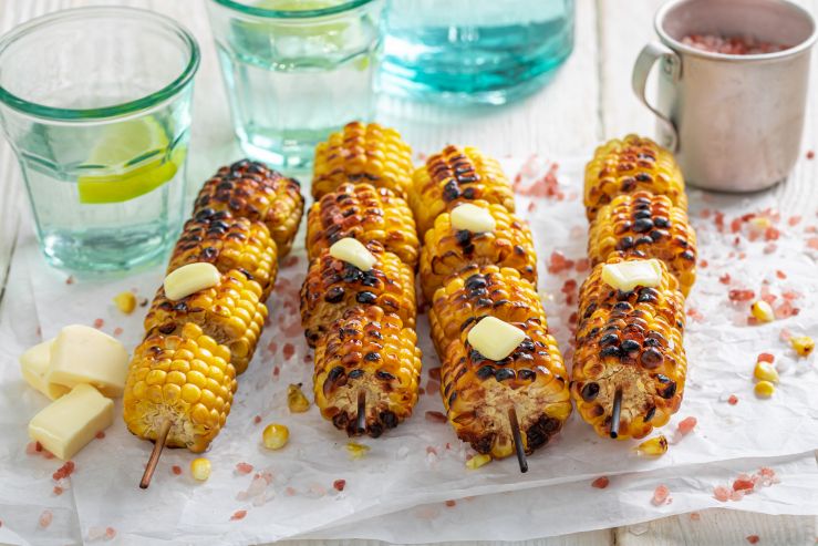 hot-grilled-corn-cob-with-butter-and-salt-2022-04-06-22-43-57-utc.jpg
