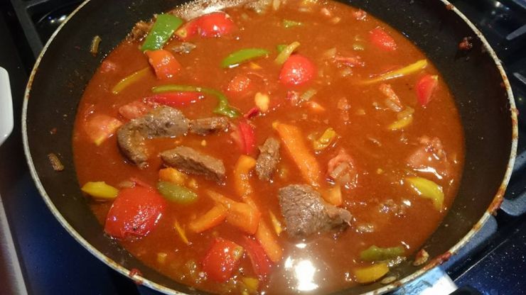 Goulash simmering for1 hour 30.jpg