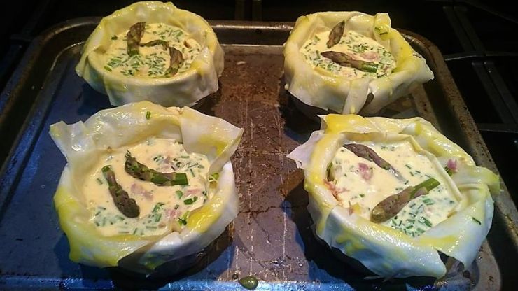 Ham Hock and Asparagus Pies Pot ready for the Oven.jpg