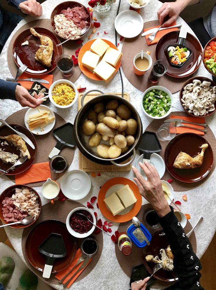 top-view-of-a-table-with-several-people-around-it-2021-08-30-18-04-58-utc.jpg