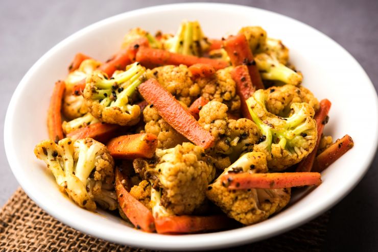 indian-carrots-cauliflowers-pickle-2021-08-28-01-49-24-utc.jpg