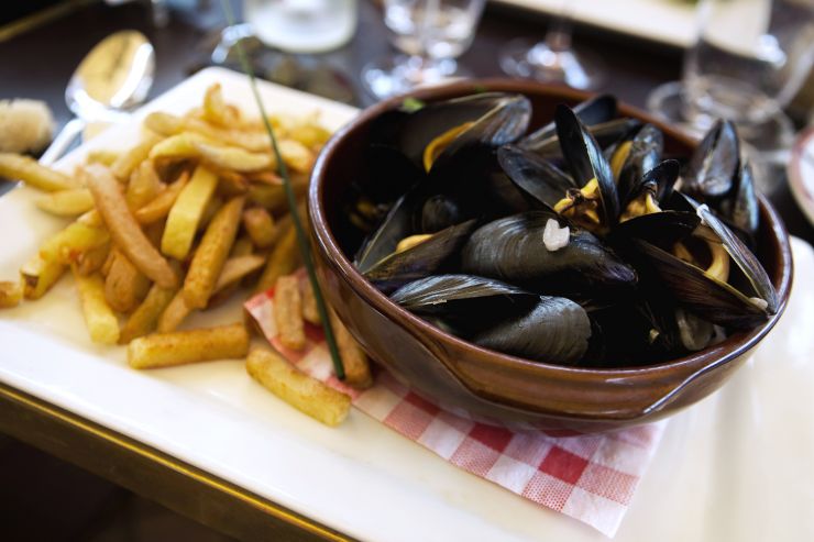 mussels-and-fries-2021-08-26-18-19-10-utc.jpg