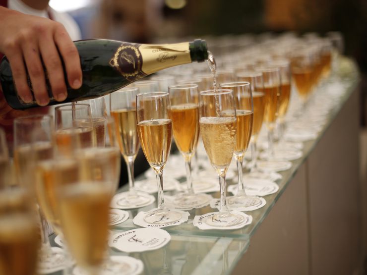 champagne-afp.jpg