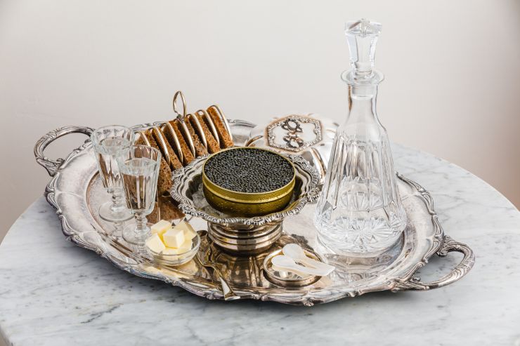 black-caviar-and-vodka-2021-10-21-04-01-27-utc.jpg