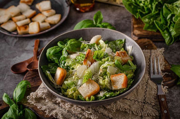 delicious-and-simple-ceasar-salad-2021-10-21-04-24-09-utc.jpg